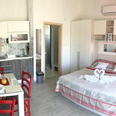 Apartmani Bolero - Obiteljski Odmor Водице Экстерьер фото