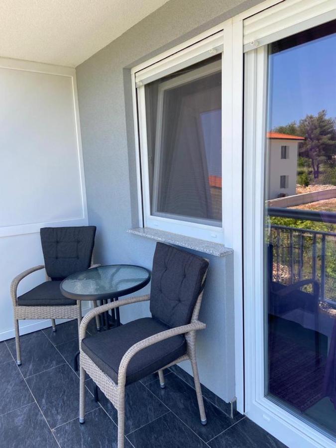 Apartmani Bolero - Obiteljski Odmor Водице Экстерьер фото